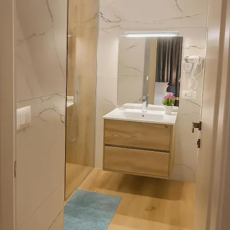 Eva 公寓式酒店 格勒姆