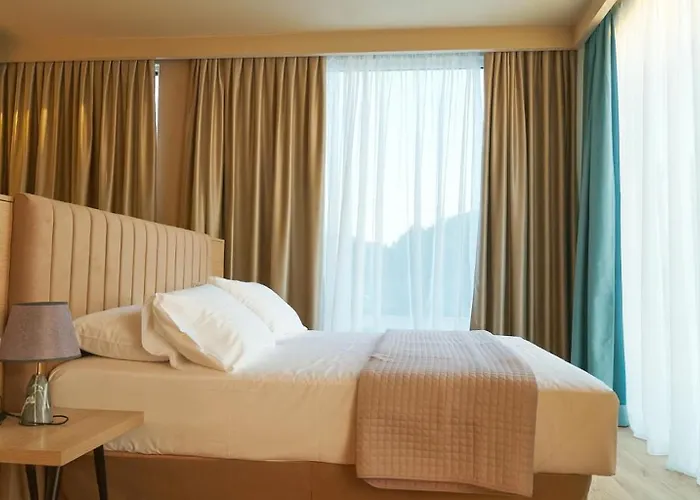 Eva Aparthotel