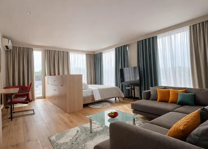 Aparthotel Eva 3*